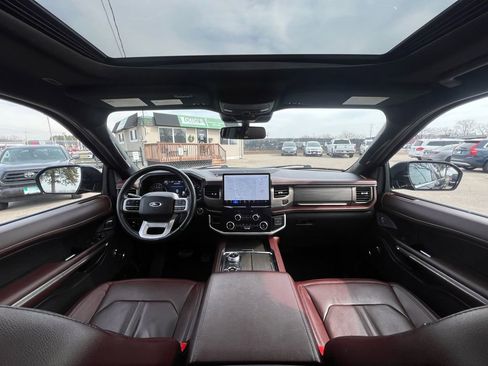 Used 2024 Ford Expedition Max Limited image 11