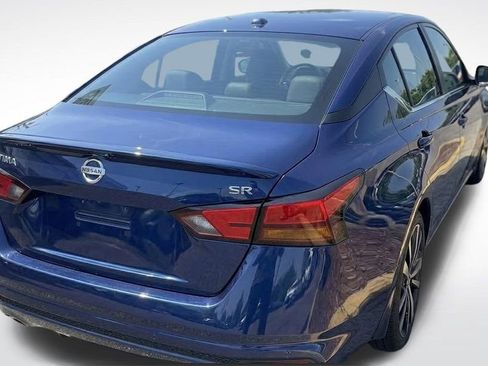 Used 2020 Nissan Altima 2.5 SR FWD image 3