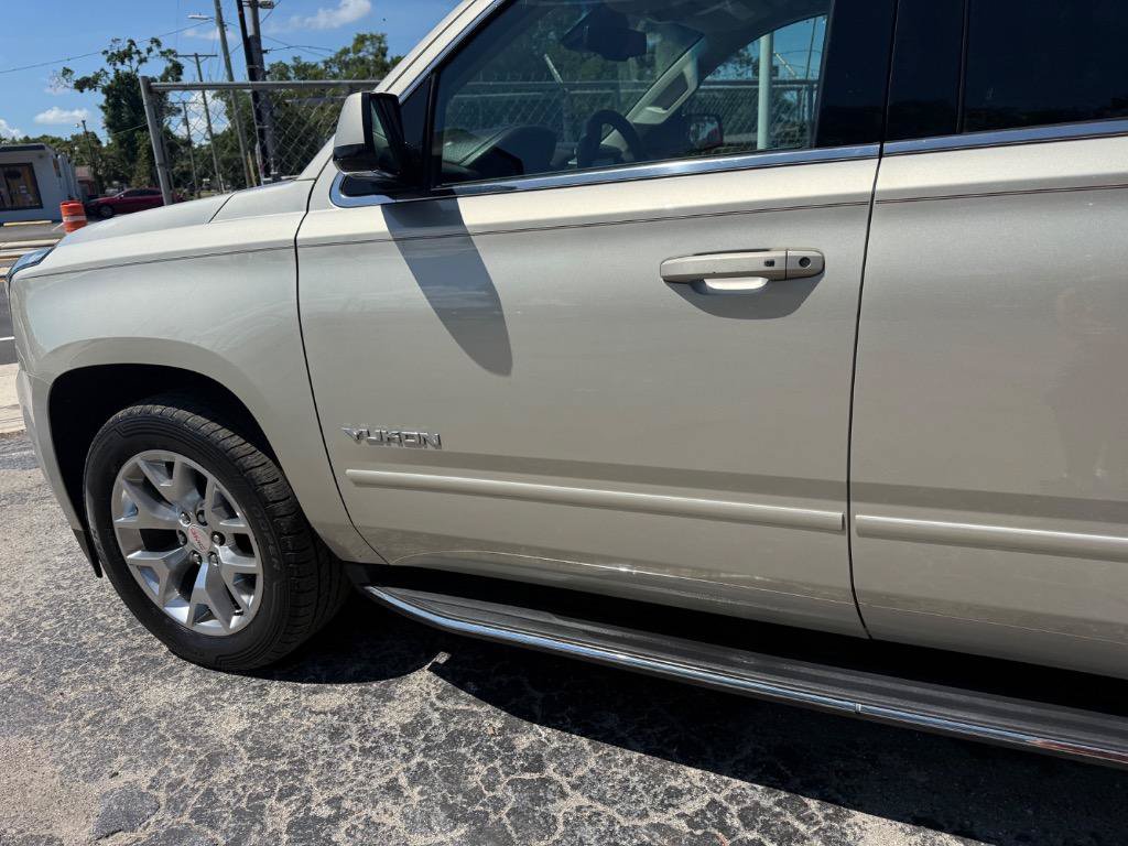 Used 2017 GMC Yukon SLT w/ Open Road Package RWD image 5