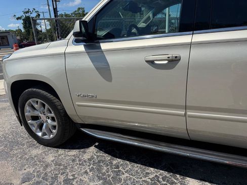 Used 2017 GMC Yukon SLT w/ Open Road Package RWD image 5
