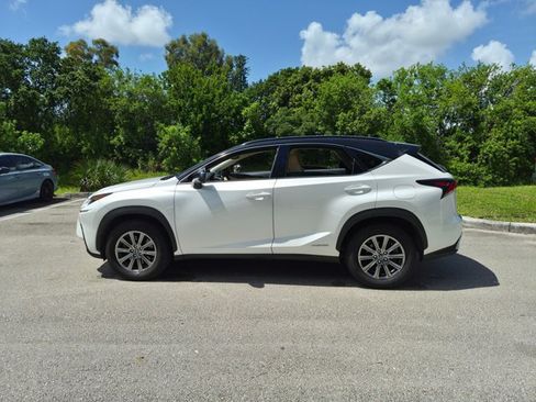 Used 2018 Lexus NX 300h AWD w/ Comfort Package image 4
