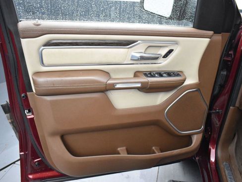 Used 2020 RAM 1500 Laramie AWD/4WD image 9