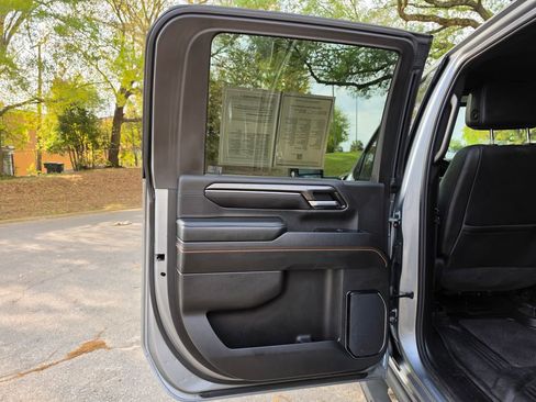 Used 2024 GMC Sierra 2500 AT4 w/ AT4 Preferred Package AWD/4WD image 38