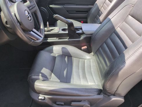 Used 2009 Ford Mustang Shelby GT500 RWD image 15