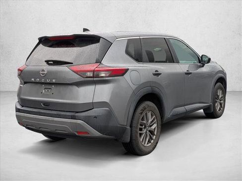 Used 2023 Nissan Rogue S FWD image 5