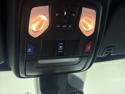 New 2026 RAM 1500 Express AWD/4WD image 15