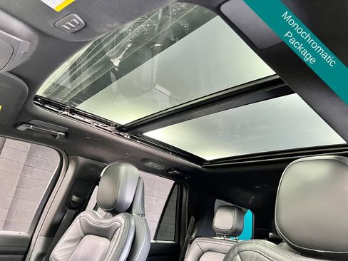 Used 2022 Lincoln Navigator Reserve AWD/4WD image 5