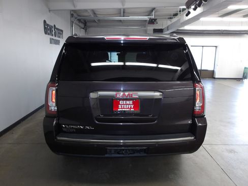 Used 2016 GMC Yukon XL Denali w/ Open Road Package AWD/4WD image 7