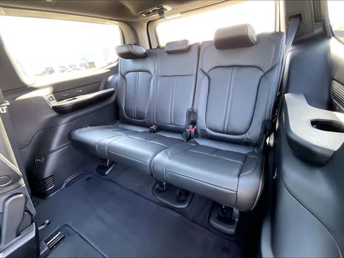 New 2026 Jeep Grand Wagoneer 4WD w/ Premium Group I image 22
