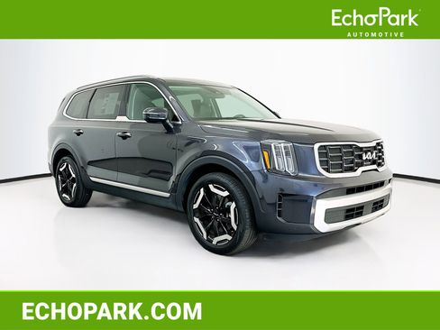 Used 2025 Kia Telluride S AWD/4WD image 1