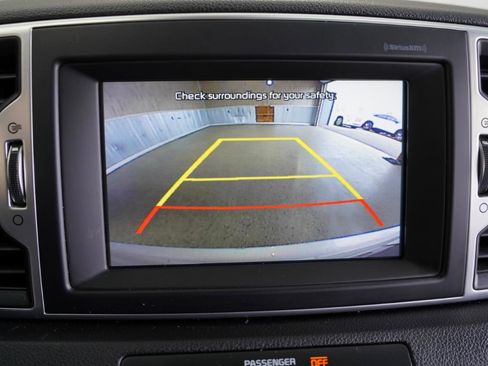 Used 2018 Kia Sportage EX image 19