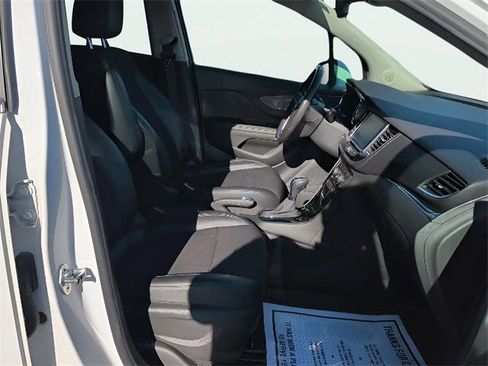 Used 2019 Buick Encore Preferred image 25