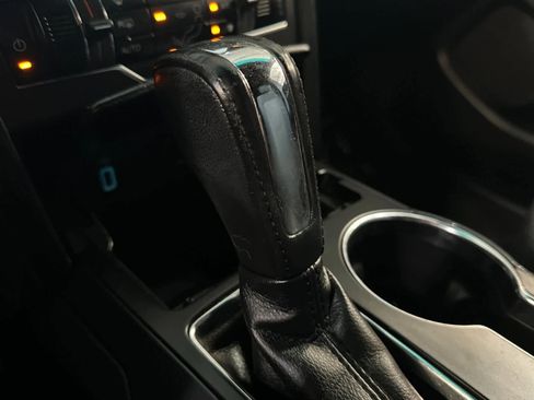 Used 2017 Ford Explorer XLT w/ Equipment Group 201A image 24