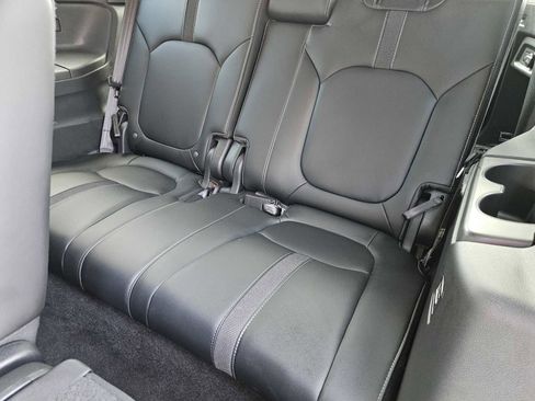 Used 2025 Honda Pilot Touring image 30