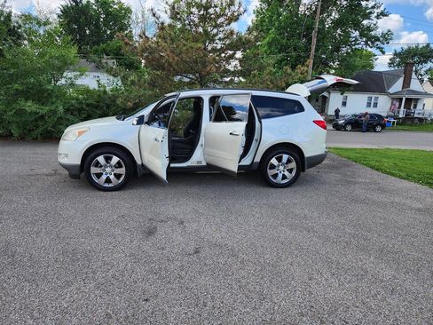 Used 2012 Chevrolet Traverse LT w/ All-Star Edition FWD image 25