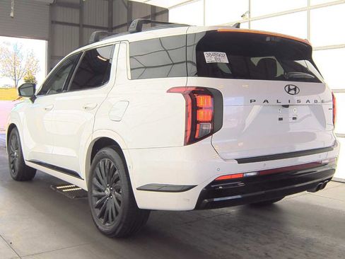 Used 2024 Hyundai Palisade Calligraphy image 9