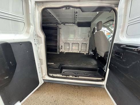 Used 2015 Ford Transit 250 130 Low Roof image 16