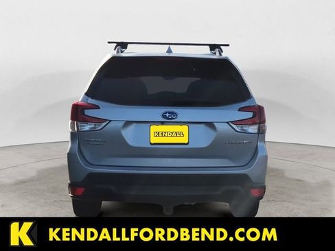 Used 2019 Subaru Forester Premium image 4