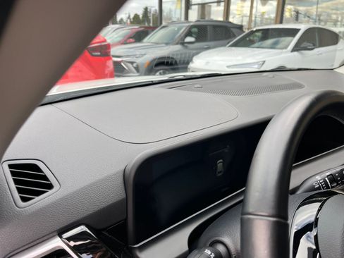 Used 2025 Kia Seltos S image 36