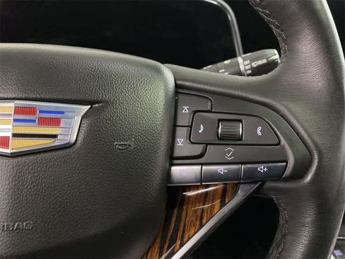 Used 2021 Cadillac Escalade ESV Premium Luxury image 23