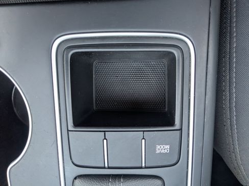 Used 2018 Kia Sorento LX image 25