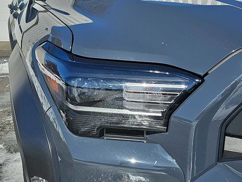 Used 2025 Toyota 4Runner SR5 image 9