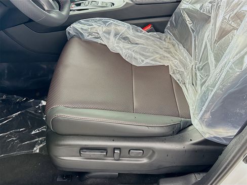 New 2025 Honda Ridgeline Black Edition image 15