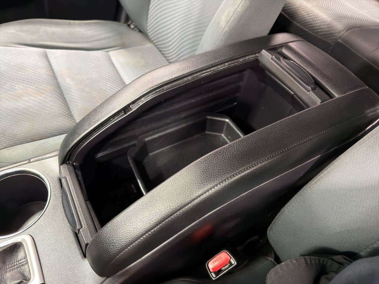 Used 2019 Toyota Highlander LE FWD image 20