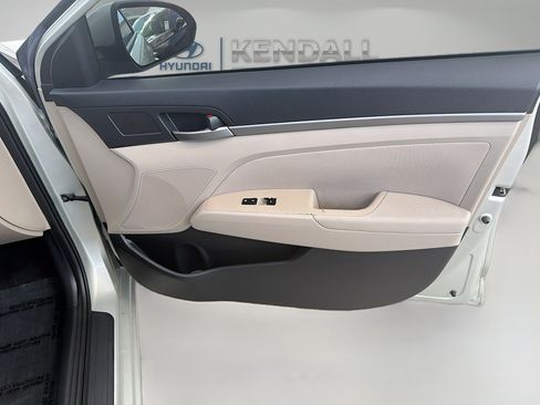 Used 2018 Hyundai Elantra SEL image 30
