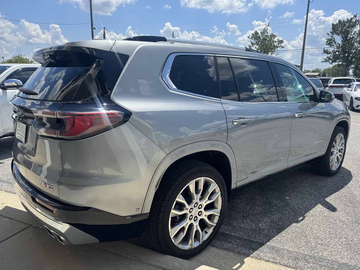 Used 2025 GMC Acadia Denali w/ Super Cruise Package AWD/4WD image 43