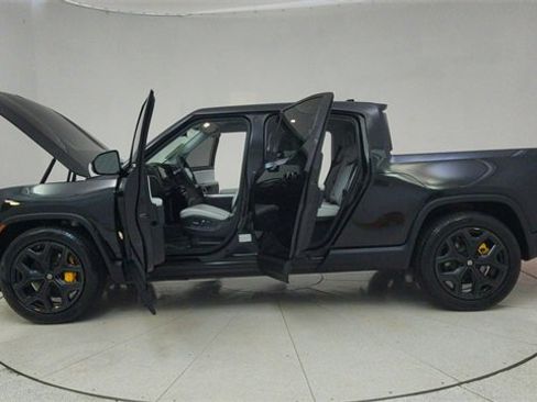 Used 2023 Rivian R1T Adventure image 74