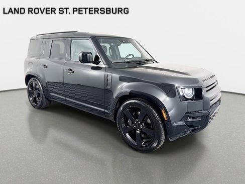 New 2026 Land Rover Defender 110 X-Dynamic SE image 3