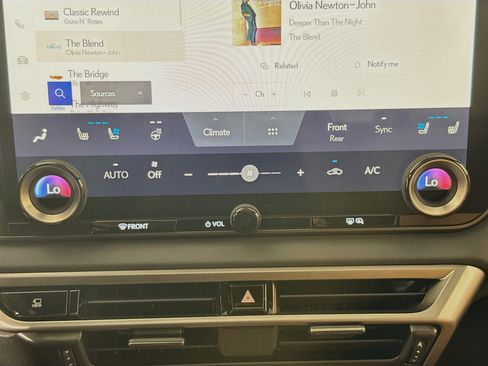 New 2026 Lexus RX 350h AWD/4WD image 18
