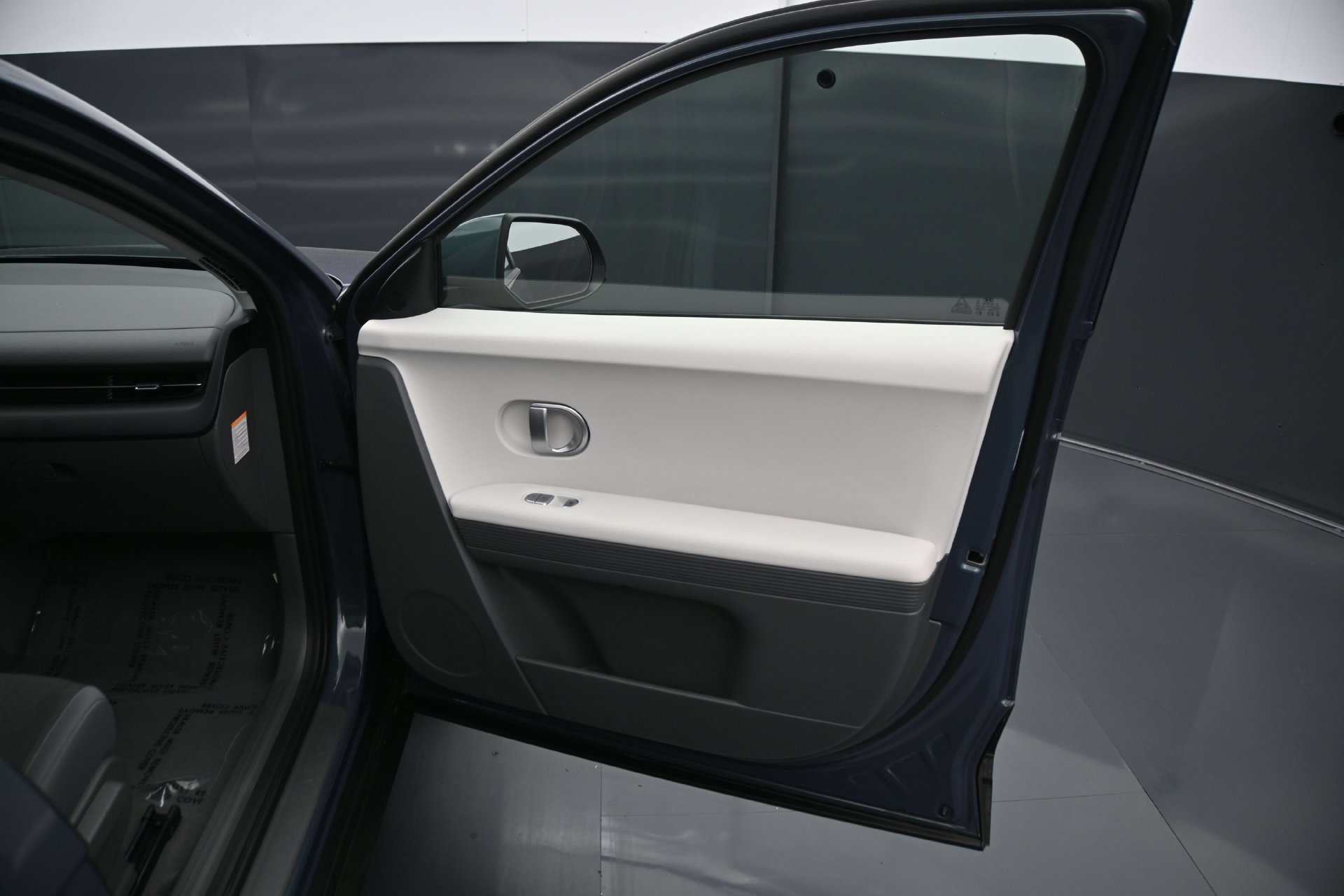Certified 2024 Hyundai Ioniq 5 SEL AWD/4WD image 11