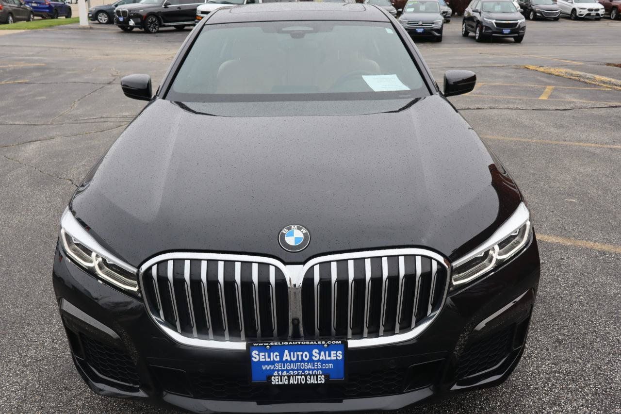 Used 2022 BMW 750i xDrive w/ Executive Package AWD/4WD image 8