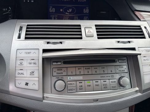Used 2008 Toyota Avalon XLS FWD image 16