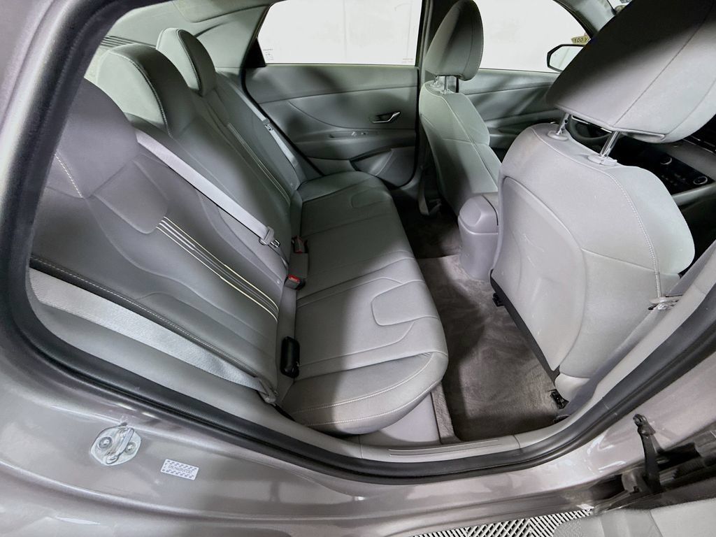 Certified 2023 Hyundai Elantra SEL w/ Cargo Package FWD image 28