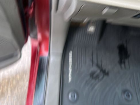 Used 2018 Toyota Sienna XLE image 24