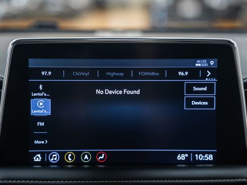 Used 2021 GMC Yukon SLT image 30