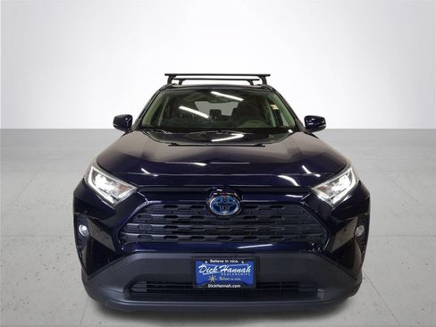 Used 2019 Toyota RAV4 XLE w/ Convenience Package AWD/4WD image 3