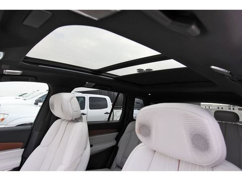 New 2026 Cadillac Vistiq Sport image 24