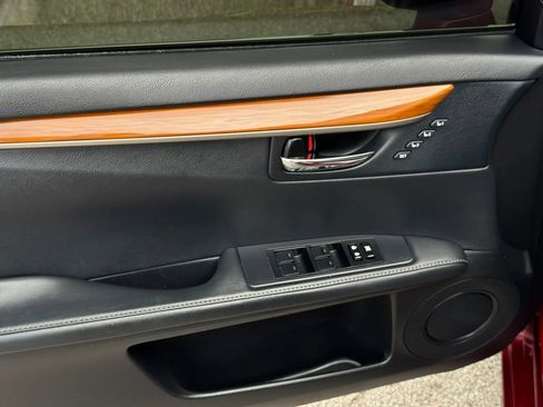 Used 2013 Lexus ES 300h w/ Premium Pkg FWD image 12