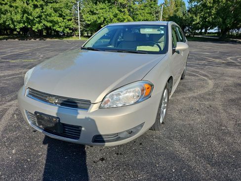 Used 2011 Chevrolet Impala LT w/ Luxury Edition Package FWD image 2