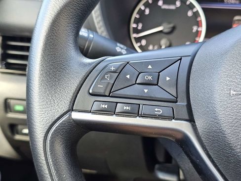 Used 2025 Nissan Sentra SV FWD image 24