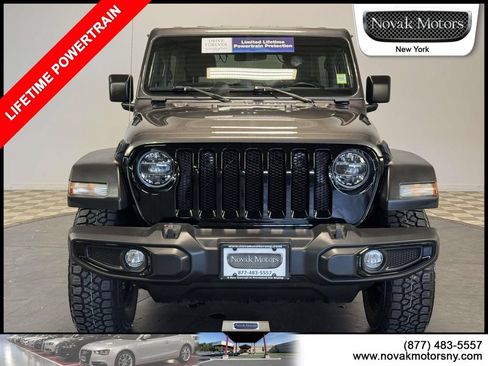 Used 2022 Jeep Wrangler Unlimited Sport AWD/4WD image 2