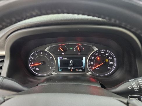 Used 2017 GMC Acadia SLT FWD image 32