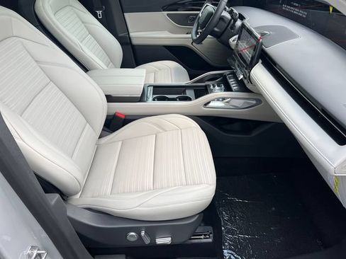 New 2026 Lincoln Nautilus Reserve w/ Jet Appearance Package AWD/4WD image 14