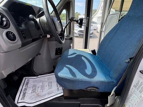 Used 2014 Ford E-450 and Econoline 450 Super Duty w/ Shuttle Bus Prep Package RWD image 39