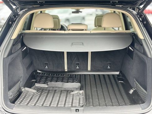 Used 2023 Audi Q5 2.0T Premium w/ Convenience Package image 6