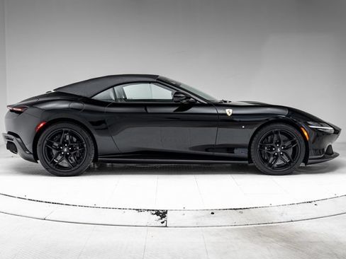 Used 2026 Ferrari Roma Spider RWD image 37